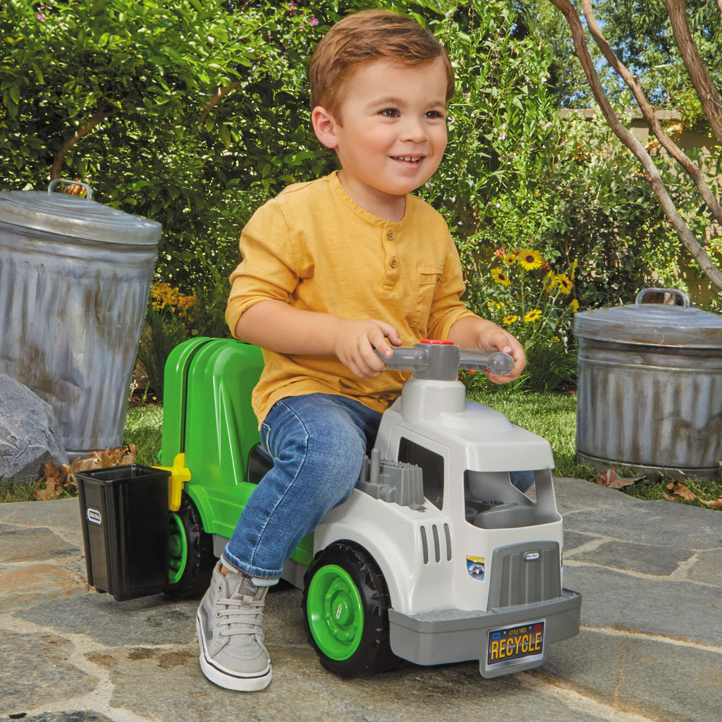Dirt Digger™ Garbage Scoot